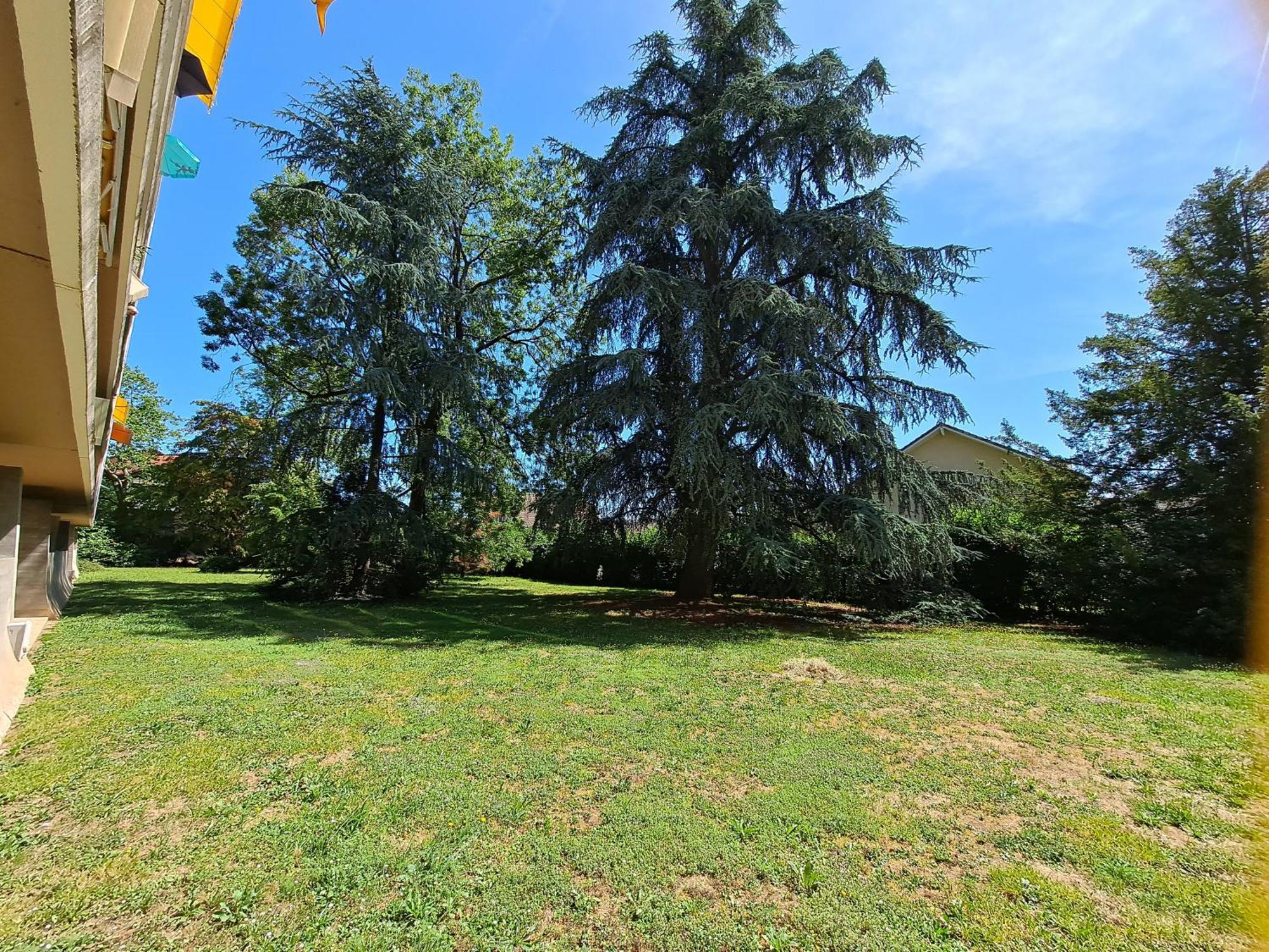Le Duc De Savoie Thonon Apartment Екстериор снимка