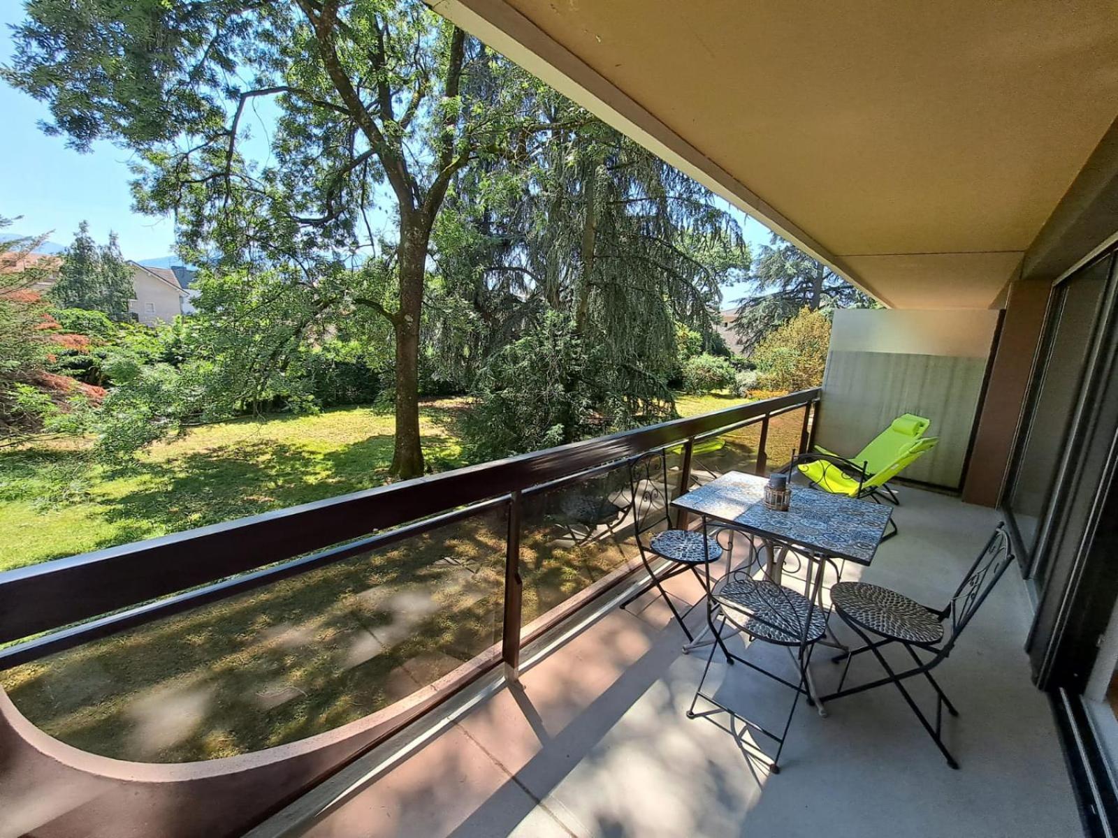 Le Duc De Savoie Thonon Apartment Екстериор снимка
